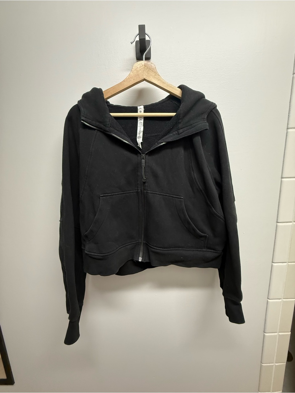Lululemon Black Zip-Up Hoodie Jacket - Women